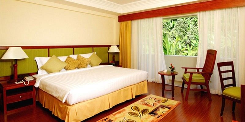 Kalim Resort Patong Exterior photo