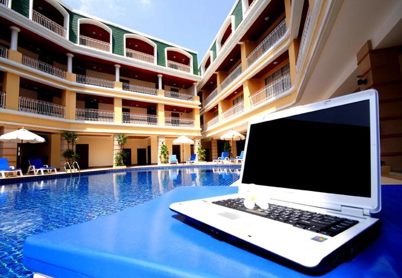 Kalim Resort Patong Exterior photo